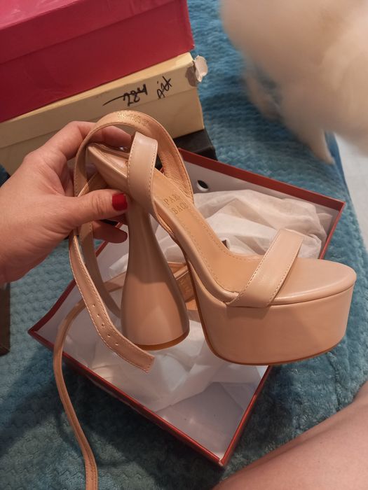 Продам туфли новые