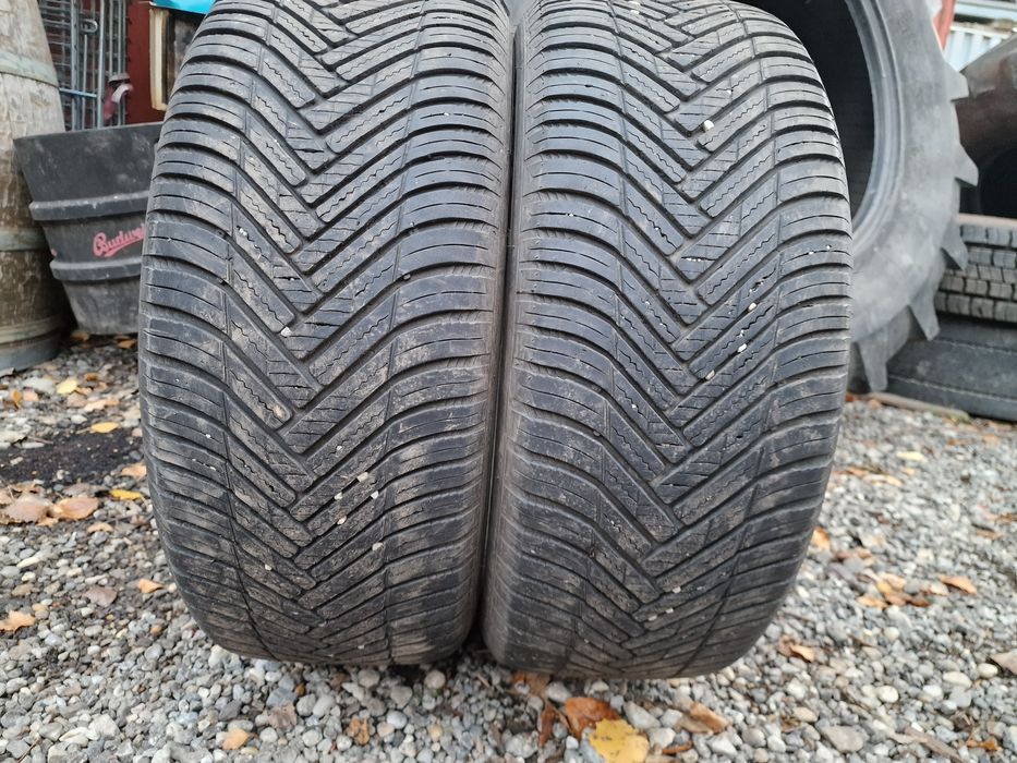 Anvelope 235/55R17 marca Hankook, DOT 2021,6 mm