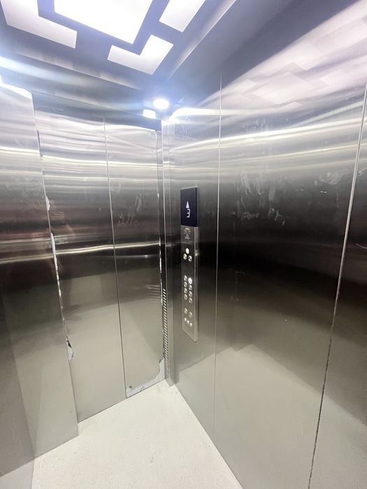 Продажа! Казахстан перекресток Бизнес Центр 2200м2!
