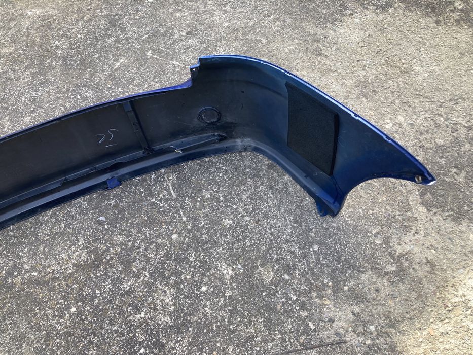 Задна броня за тойота авенсис версо/ avensis verso 03-05г