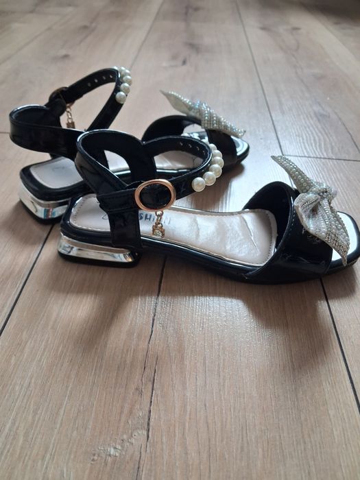 Туфли для девочки