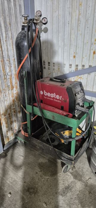 vând tot ce se vede în poze