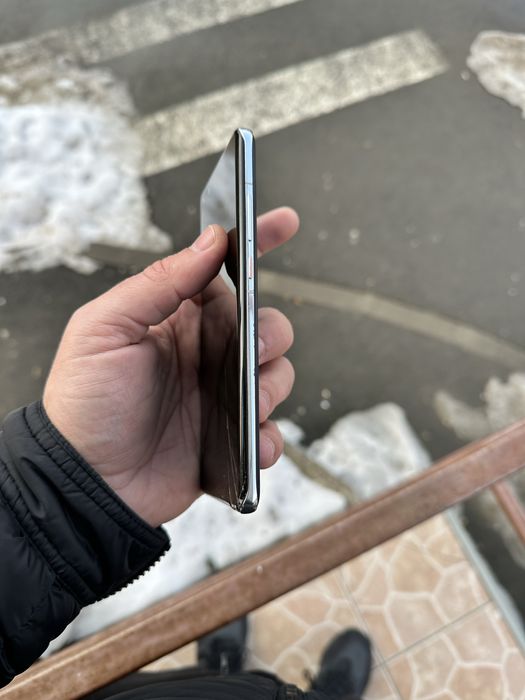 Huawei p40 pro cu displayul spart pentru piese
