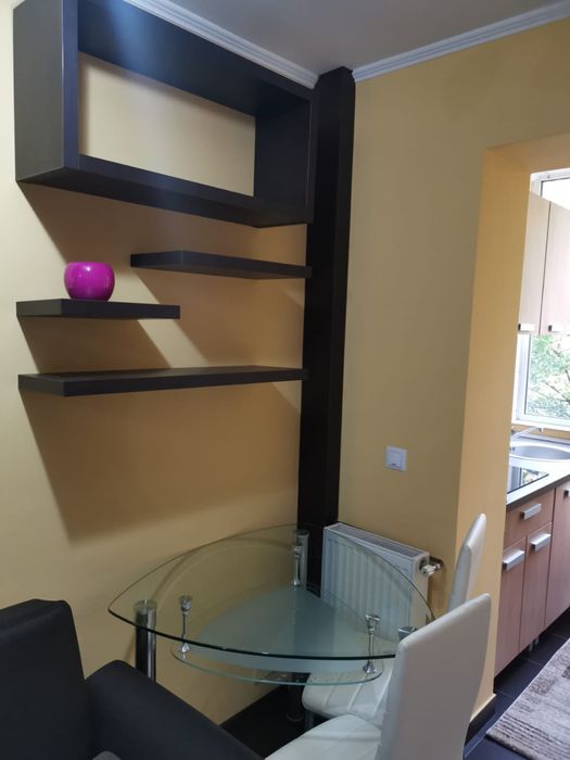 Chirie apartament o cameră