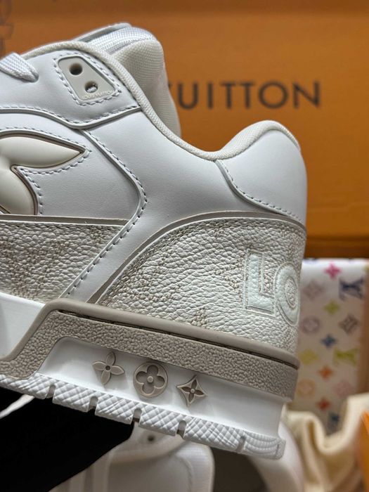 Adidasi Louis Vuitton Trainer Premium