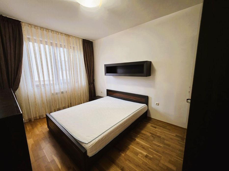 3-стаен в София-Младост 1 площ 85 цена 800