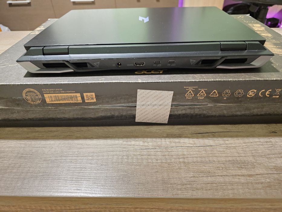 Laptop Acer Nitro 16 (RTX 4070)