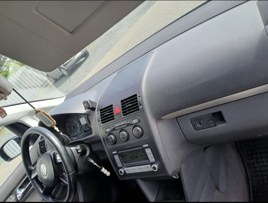 VW Touran  AN 2004, 7 LOCURI  1.9 TDI, ACTE la zi !