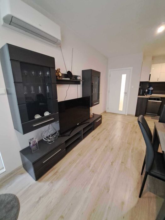 Дава се под наем Тристаен апартамент в Варна, Гранд Мол Варна - 90 кв.м за 867 € - Снимка #5