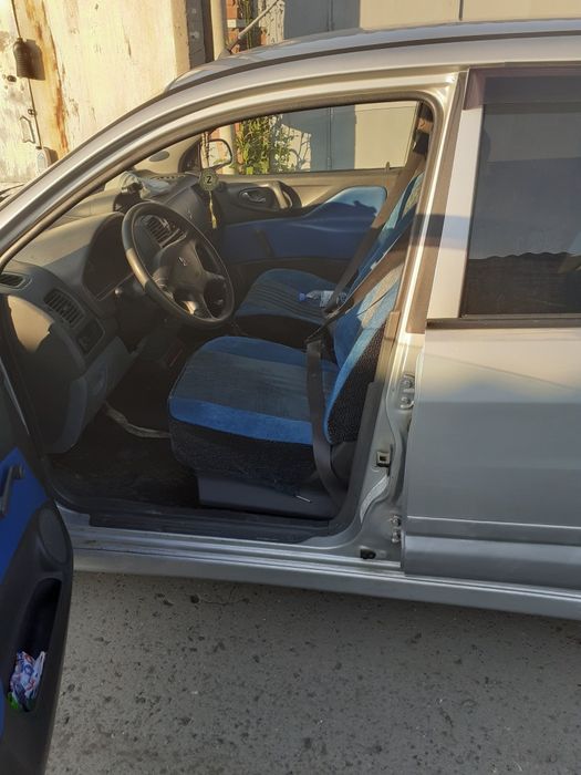 Митсубиси спэйс стар