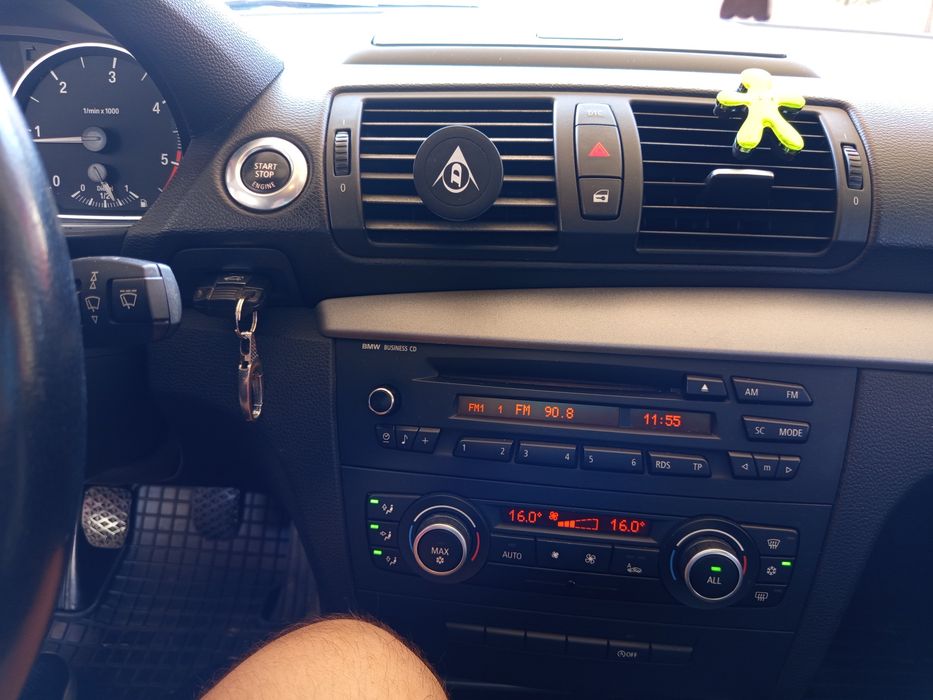 BMW seria 1 foarte bine intretinut