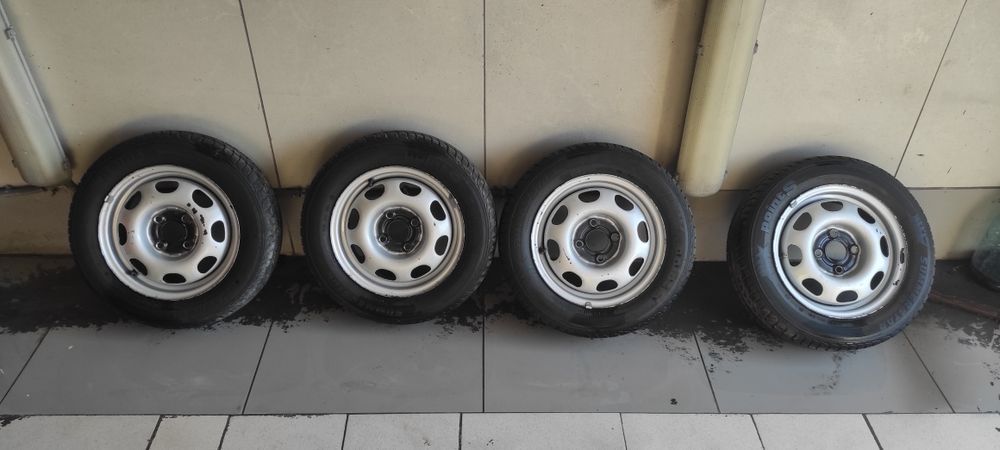 155/70/13 резина с дисками на Volkswagen