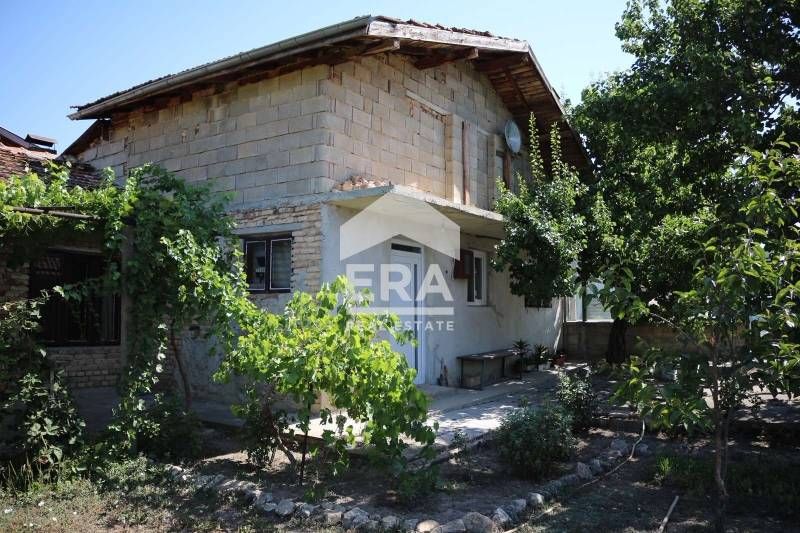 Продава се Къща в Суворово - 138 кв.м за 388 €/кв.м - Снимка #2