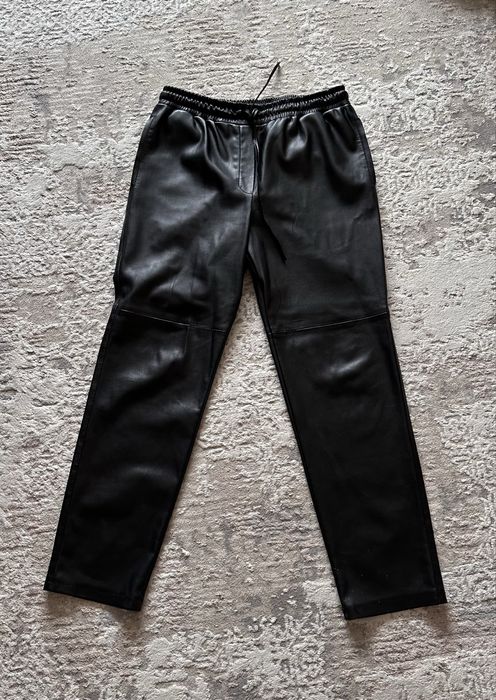Кожаные брюки на резинке, 48-50 размер