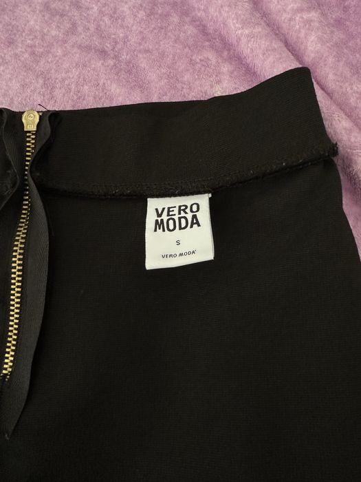 Fusta neagra mini Vero Moda