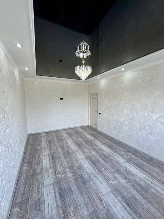 Срочно 3-хонали  квартира сотилади гулистон шахар