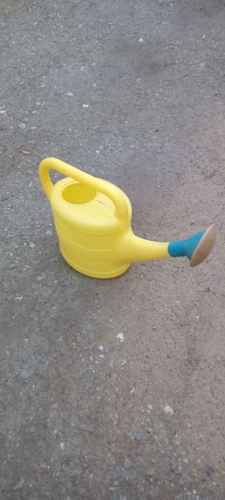Продам ёмкости, лейки