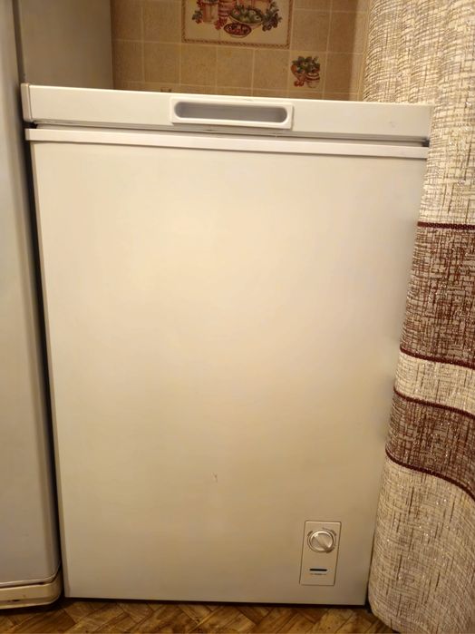 Продам морозильник