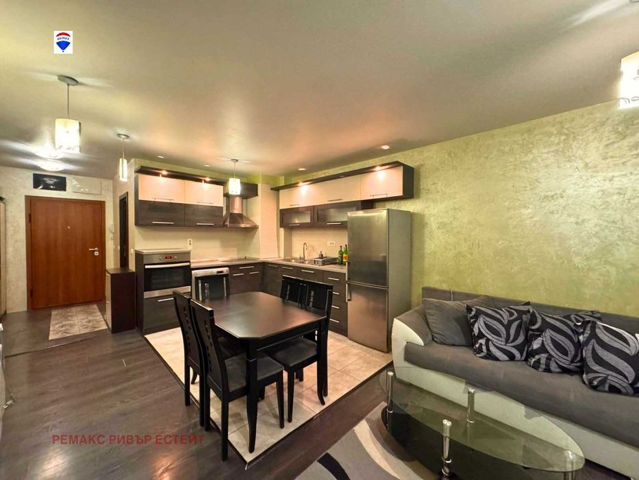 Тристаен апартамент за продажба в центъра на гр. Русе