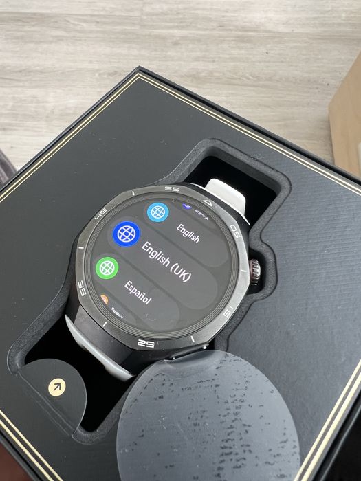 Huawei GT5 Pro-SmartWatch