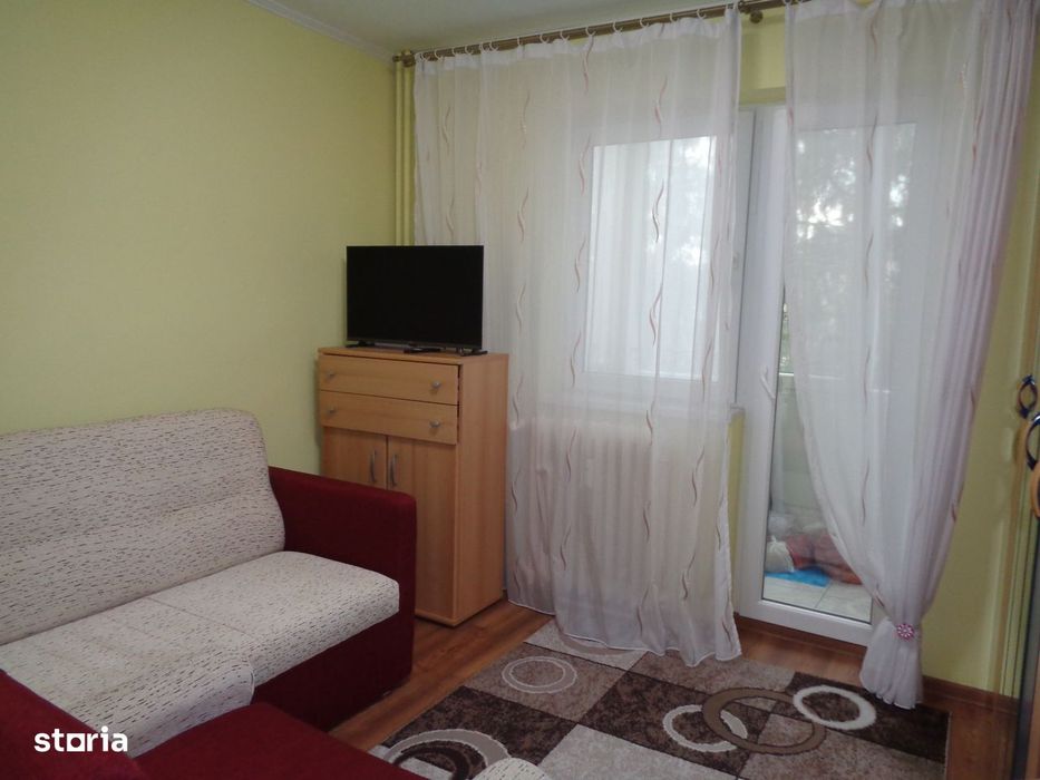 Apartament 2 camere decomandat 60 mp etaj 2 Podgoria la cheie