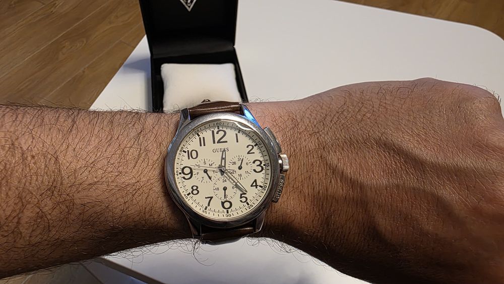 Ceas GUESS W10562G1
