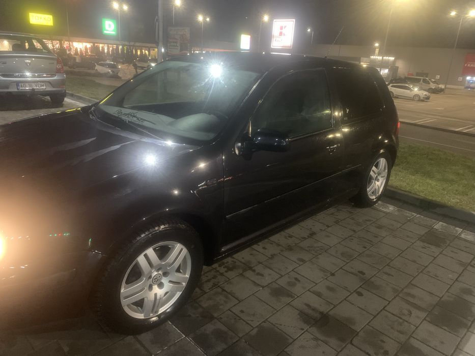 Vand golf 4 gpl+benzina