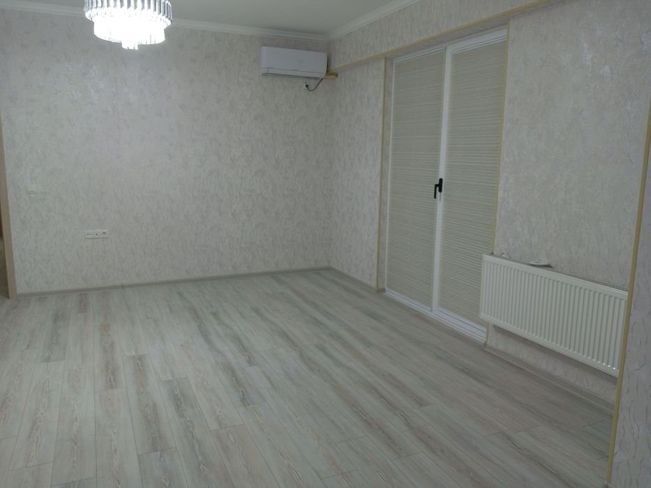 Novastroyka SOTILADI maklersiz, rasmda mebel texnikasiz qo'yilganmo'lj
