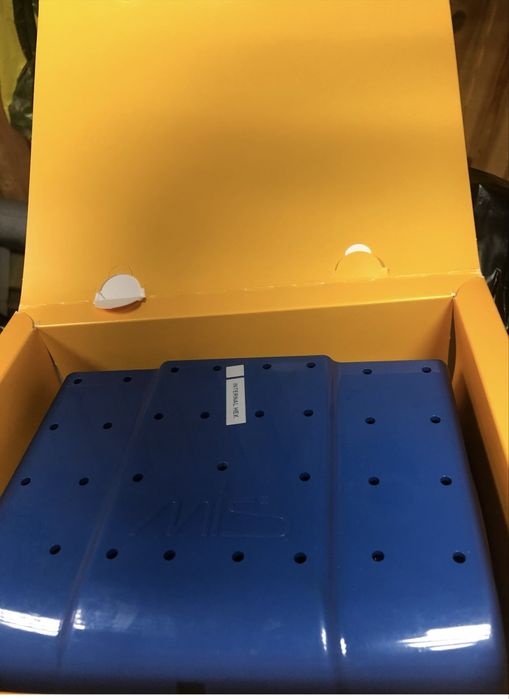 Инстременти для имплантация