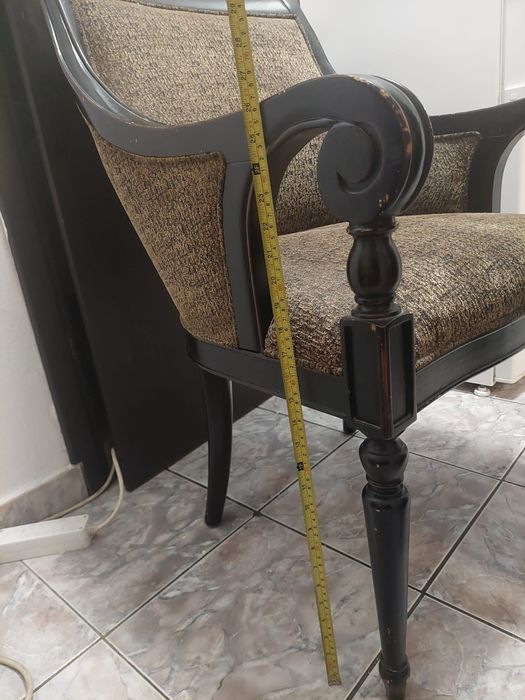 Vand 4 fotolii din lemn masiv