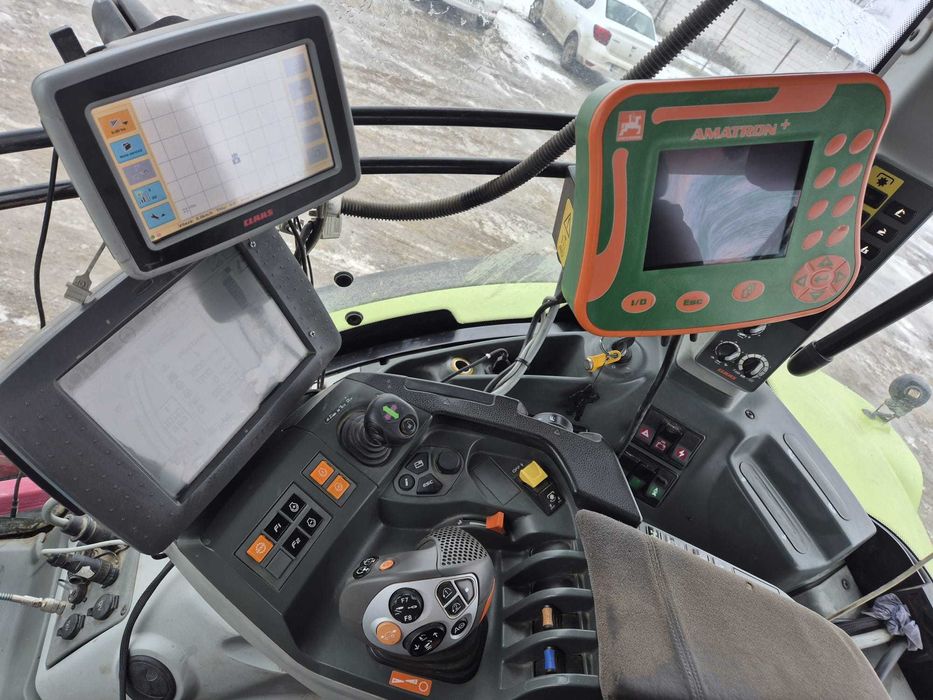 Class Axion 830 2016