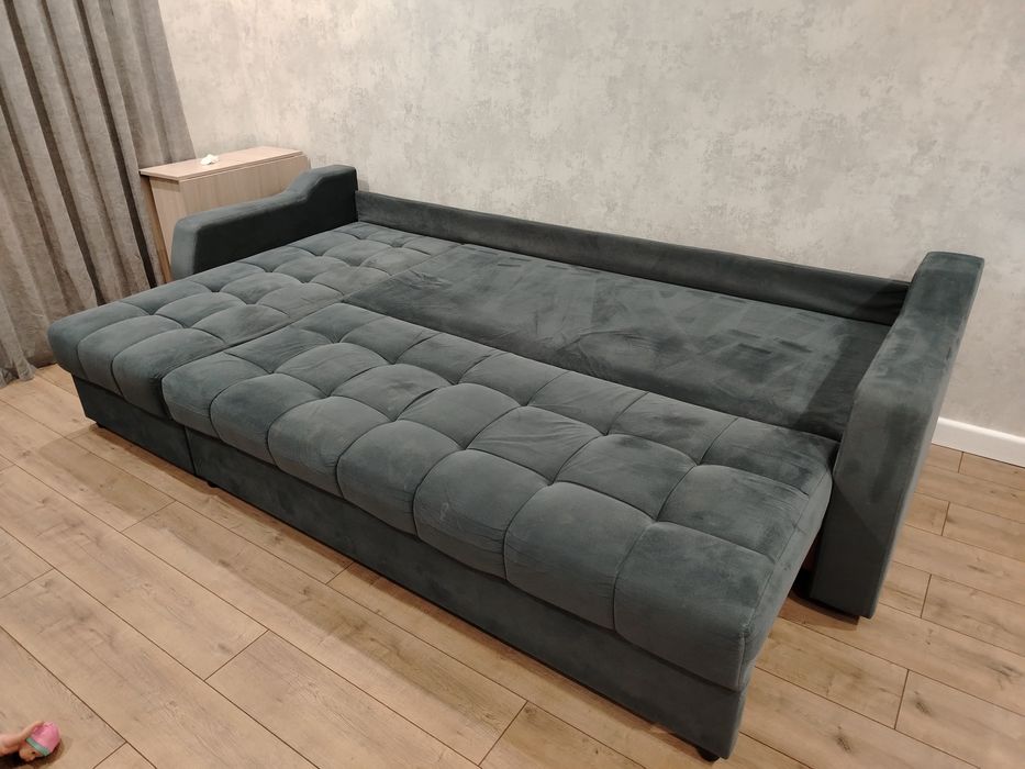 Угловой диван для гостинной