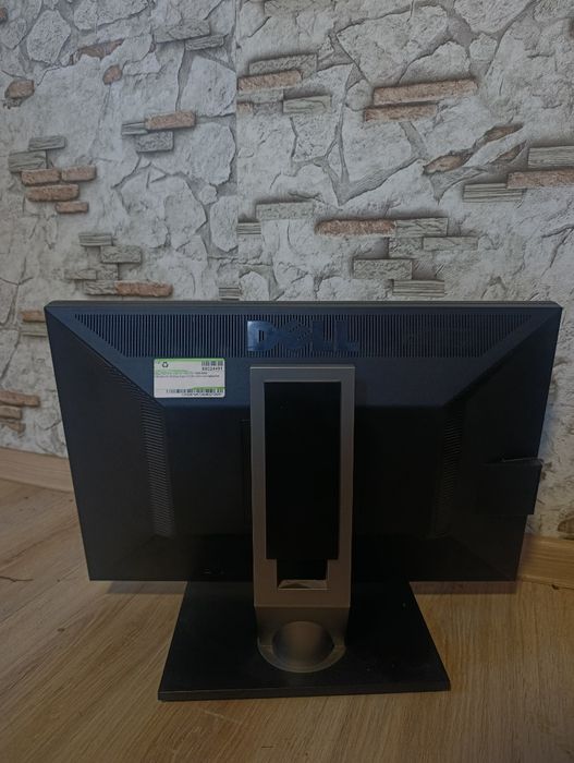 Монитор за всичко-гейминг и многократна употреба