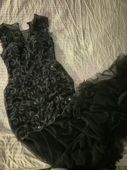 Vând rochie 200 lei
