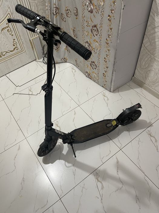 Продаётся самокат российского производства очень хорошее состояние