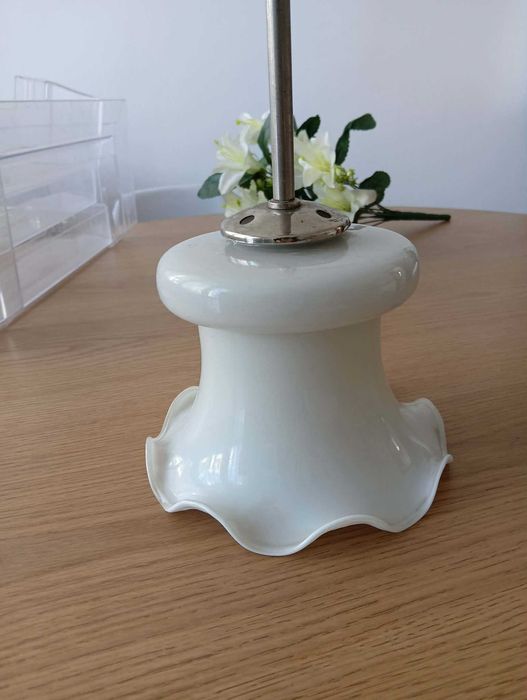 Малък полилей - ретро стил. Една фасунка. В отлично състояние