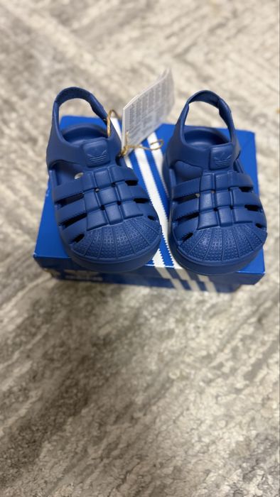 Sandale adidas de bebe