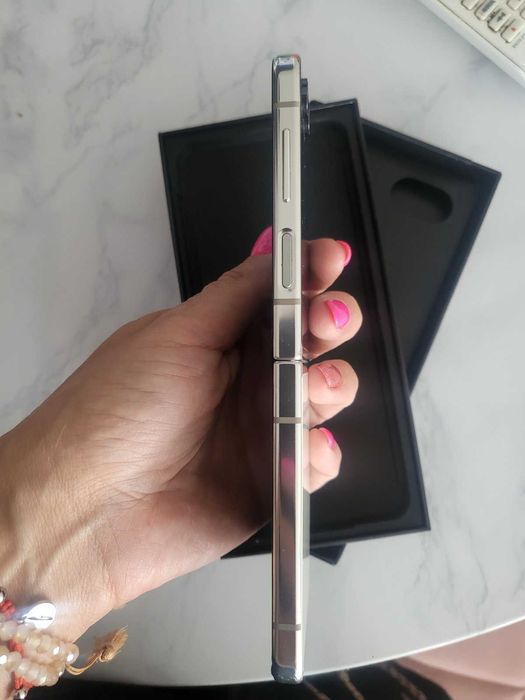 Galaxy z flip 5 с гаранция