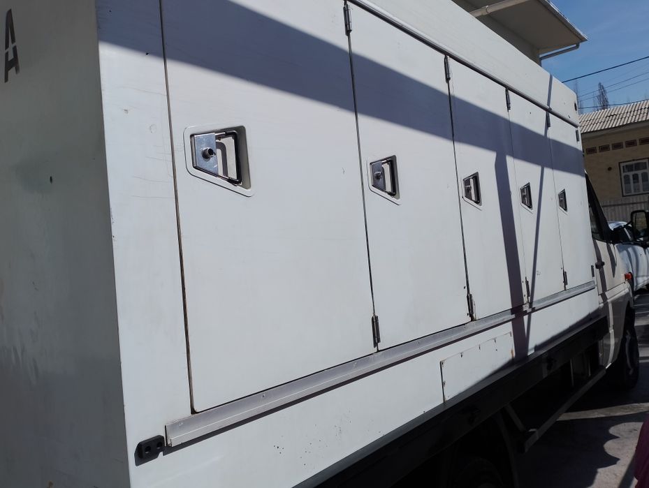 Mersides bens   412.