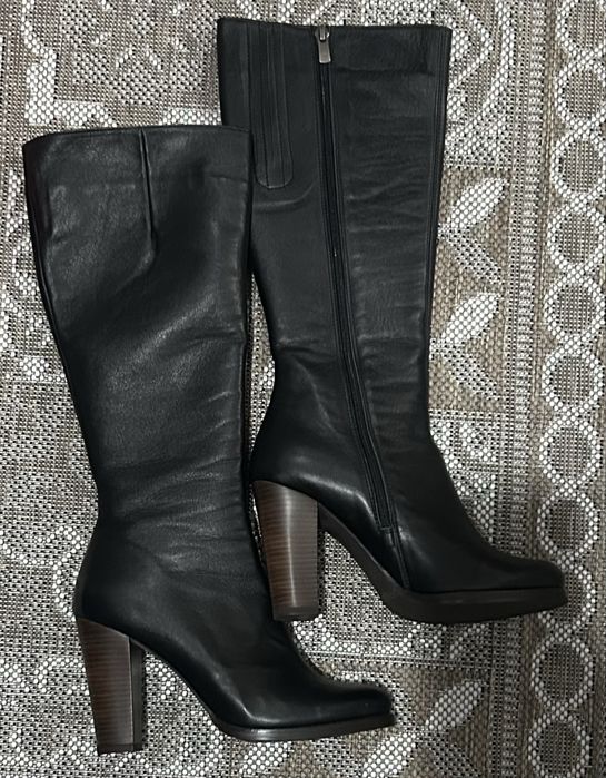 Кожаные сапоги женские