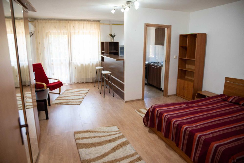 Particular inchiriez garsoniera 44 m2 Rau Colentina