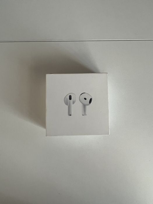 Apple Airpods 4 поколения