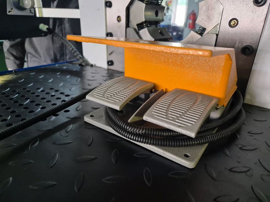 Обжимной станок с ЧПУ для РВД UT51S