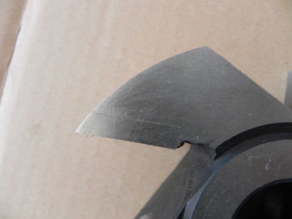 Freza jumatate de cerc pentru rotunjit