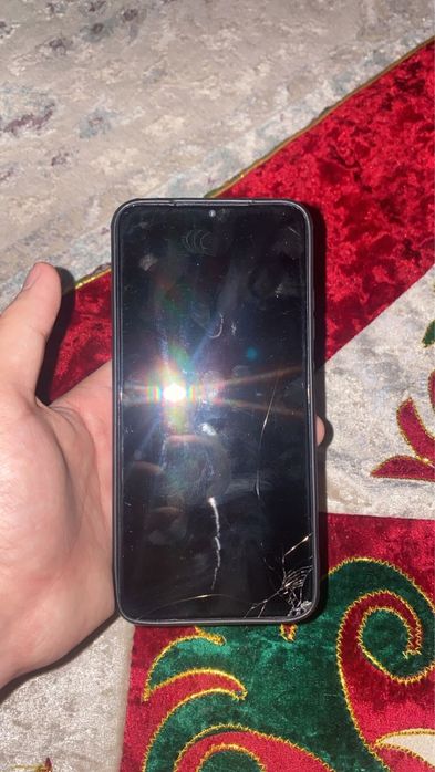 Телефон сатылады!