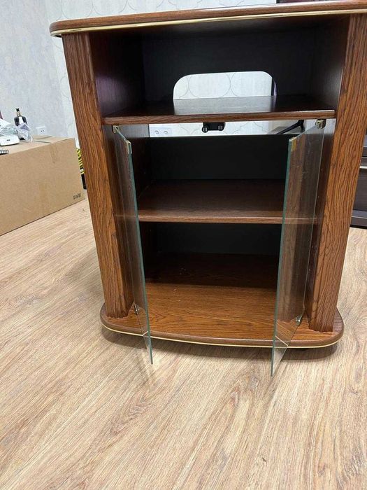 Отдам даром тумбу