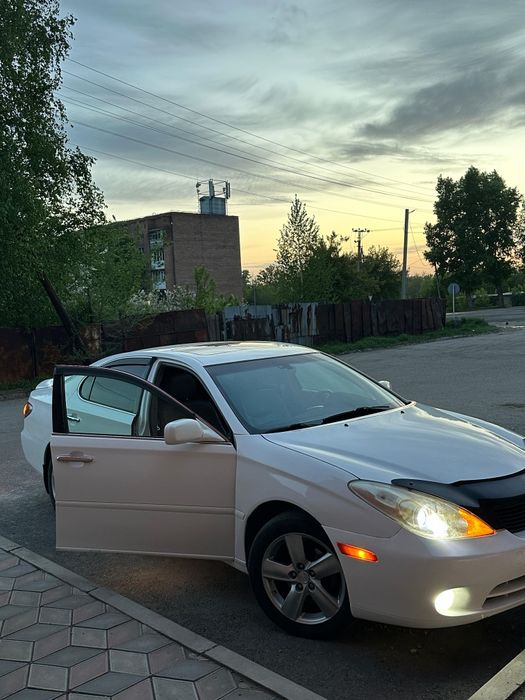 Продам LEXUS ES330