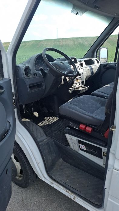Vând Mercedes Sprinter 413