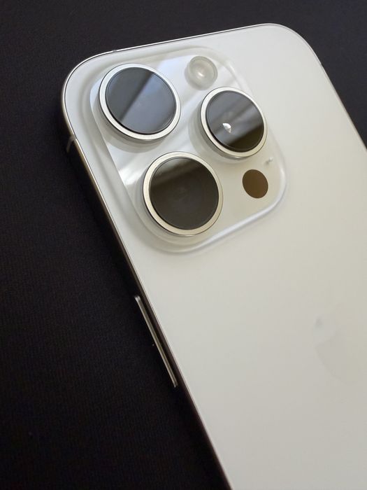 iPhone 16 Pro 128 GB | White | 100% батерия | Пълен комплект