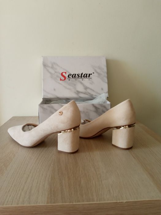 Официални дамски обувки от Италия 38 номер.